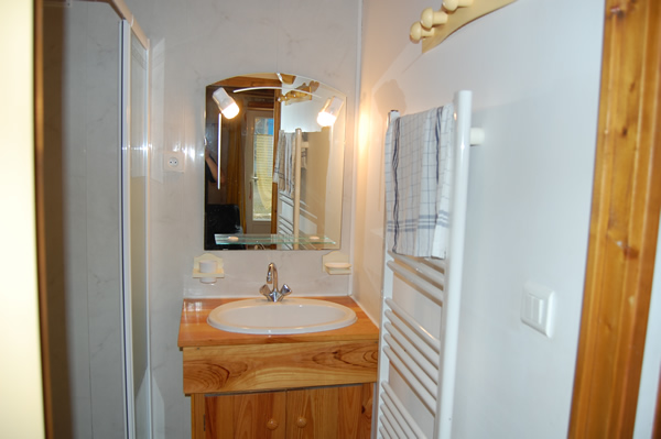 Accommodations 48 Accommodations